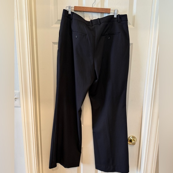 Worthington Women’s Suit  Elegant Black Blazer and Trousers - Picture 11 of 13